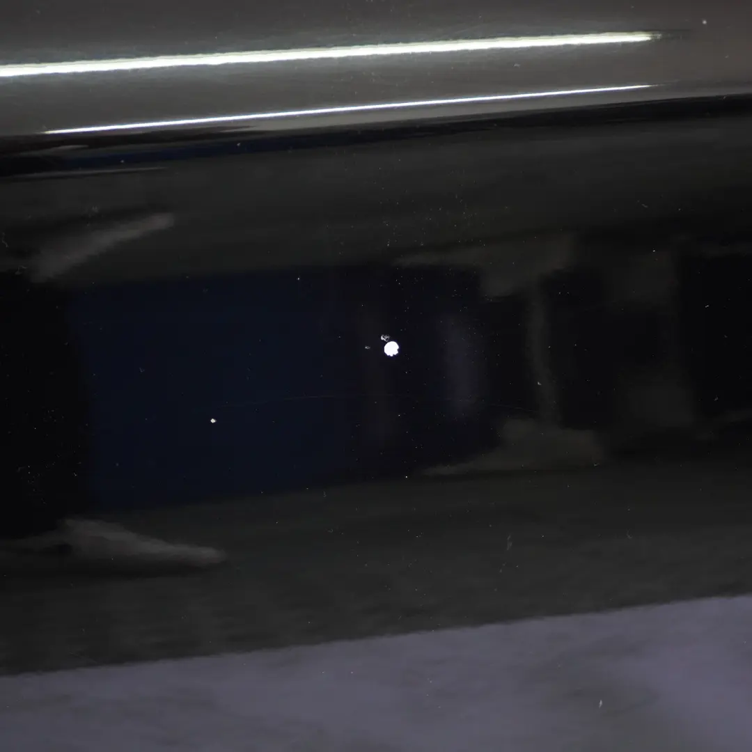 Tür Vorne Rechts Schwarz 2 - 668 für BMW E87 mit Teilenummer 7191012 BMW E87 Tür Vorne Rechts Schwarz 2 - 668 - SKU 7191012-SCH5 - Teilenummer 7191012