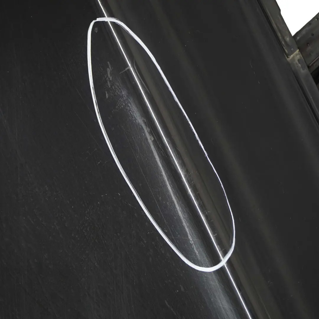 Puerta Delantera Derecha Schwarz 2 Negro - 668 para BMW E87 con número de pieza 7191012 BMW E87 Puerta Delantera Derecha Schwarz 2 Negro - 668 - SKU 7191012-SCH6 - Número de pieza 7191012