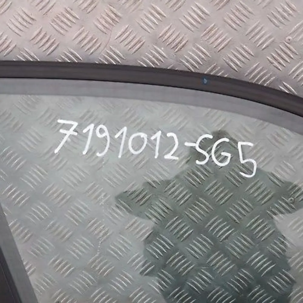 Door Front Right O/S Sparkling Graphite Metallic A22 to BMW 1 SERIES E87 E87N LCI with Part number 7191012-SG5 BMW 1 SERIES E87 E87N LCI Door Front Right O/S Sparkling Graphite Metallic A22 - SKU 7191012-SG5 - Part number 7191012-SG5