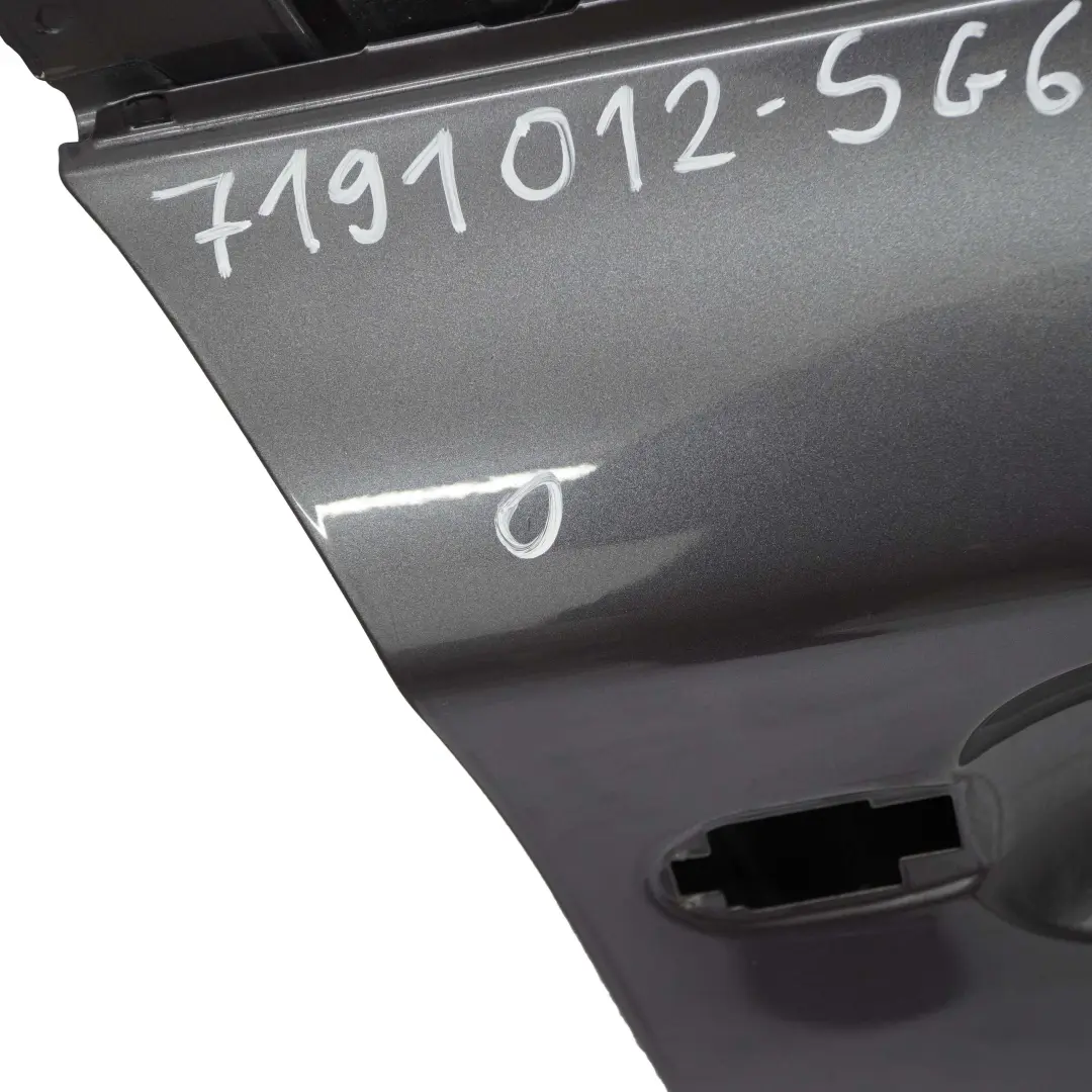 BMW E87 Puerta Delantera Derecha Grafito Brillante Metalizado - A22 - SKU 7191012-SG6 - Número de pieza 7191012