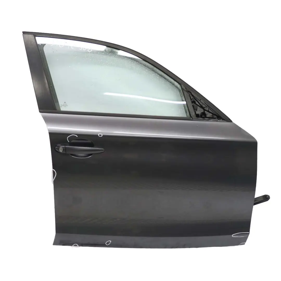 Droite Sparkling Graphit Metallique - A22 pour BMW E87 8 Porte avant à propos du numéro de pièce 7191012 BMW E87 8 Porte avant Droite Sparkling Graphit Metallique - A22 - SKU 7191012-SG8 - Numéro de pièce 7191012