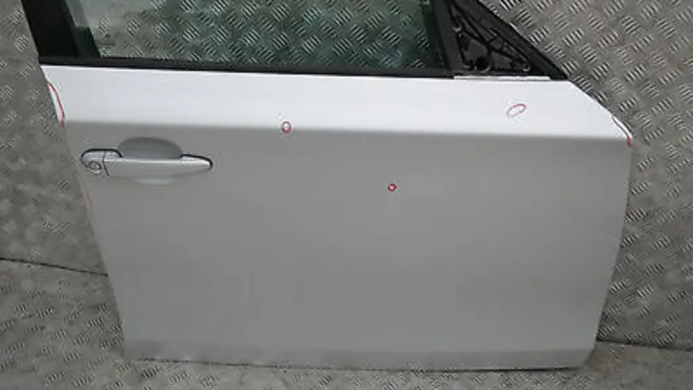 BMW 1 SERIES E87 E87N LCI Door front right O/S Titansilber Silber Silver Metalic - SKU 7191012 -TS10 - Part number 41517191012