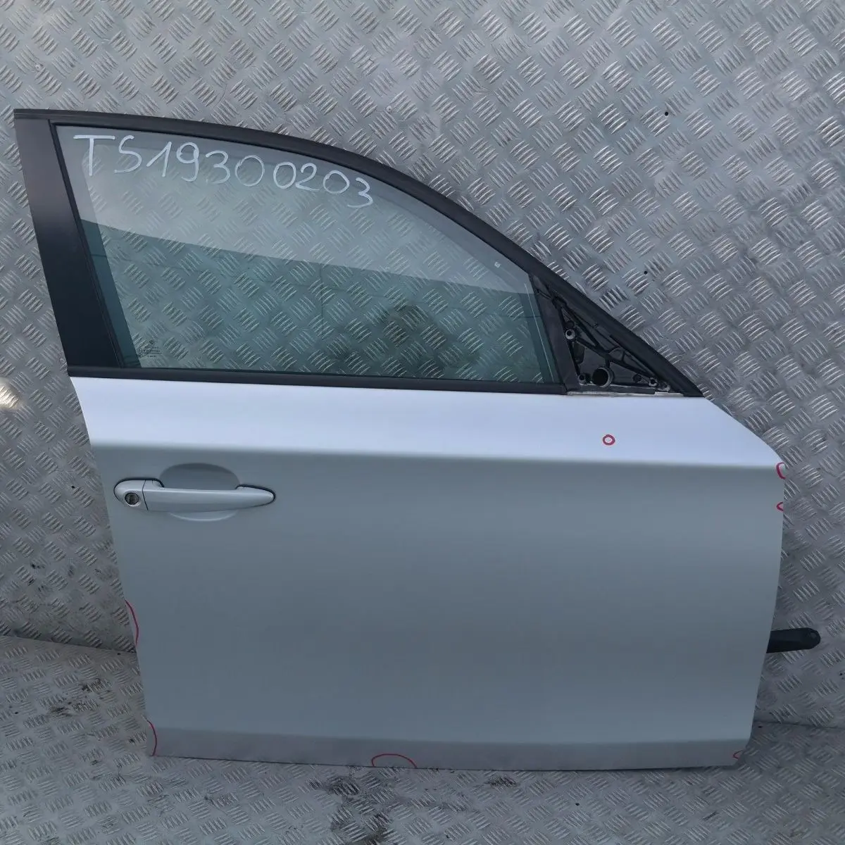 BMW 1 SERIES E87 E87N LCI Door front right O/S Titansilber Silver Metallic - 354