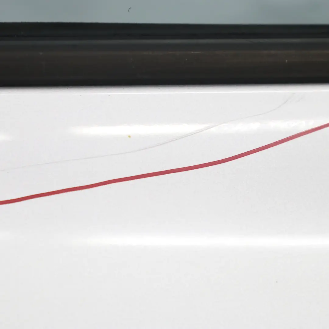 Tür Vorne Rechts Titansilber Titan Silber Metallic - 354 für BMW E87 mit Teilenummer 7191012 BMW E87 Tür Vorne Rechts Titansilber Titan Silber Metallic - 354 - SKU 7191012-TS2 - Teilenummer 7191012