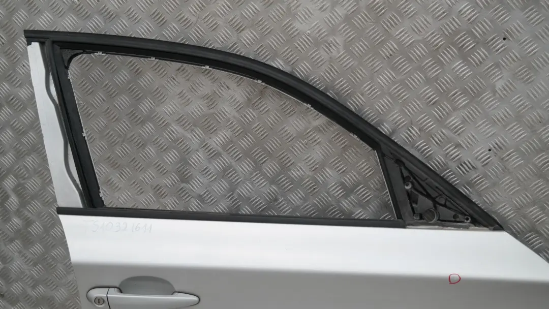 BMW 1 SERIES E87 E87N LCI Door Front Right O/S Titansilber Silber Silver Metalic - SKU 7191012 -TS5 - Part number 41517191012