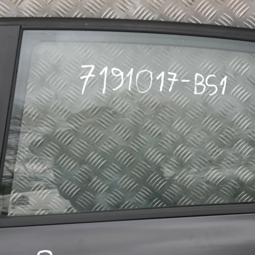 BMW E87 Porta posteriore sinistra Black Sapphire Metallic - 475 - SKU 7191017-BS1 - Numero di parte 7191017