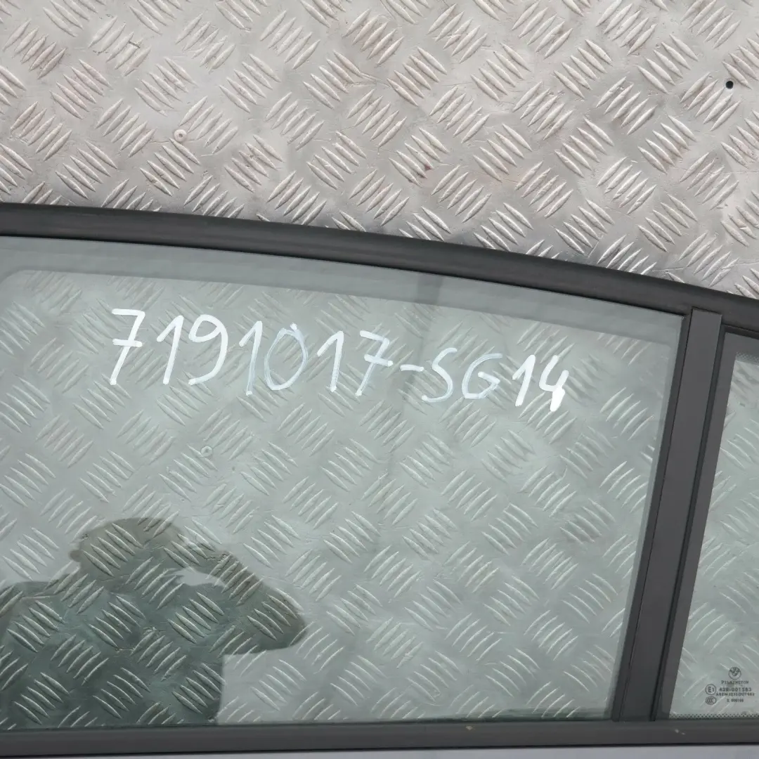 BMW4 E87 Porta posteriore sinistra Sparkling Graphite Metallic - A22 per con numero di parte 7191017 BMW4 E87 Porta posteriore sinistra Sparkling Graphite Metallic - A22 - SKU 7191017-SG14 - Numero di parte 7191017