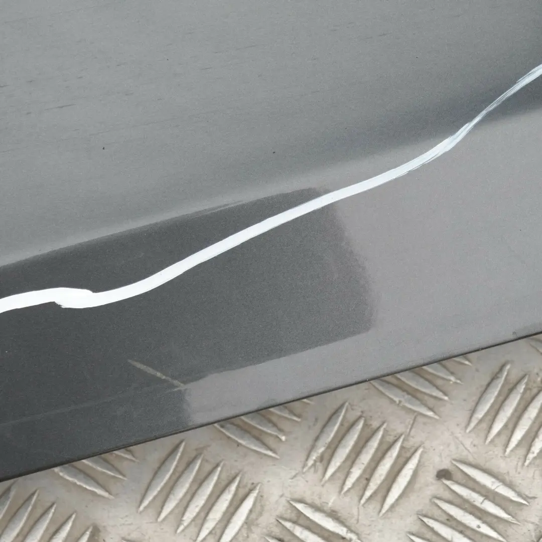 Puerta Trasera Izquierda Sparkling Graphite Metallic - A22 para BMW 14 E87 E87N con número de pieza 7191017 BMW 14 E87 E87N Puerta Trasera Izquierda Sparkling Graphite Metallic - A22 - SKU 7191017-SG14 - Número de pieza 7191017