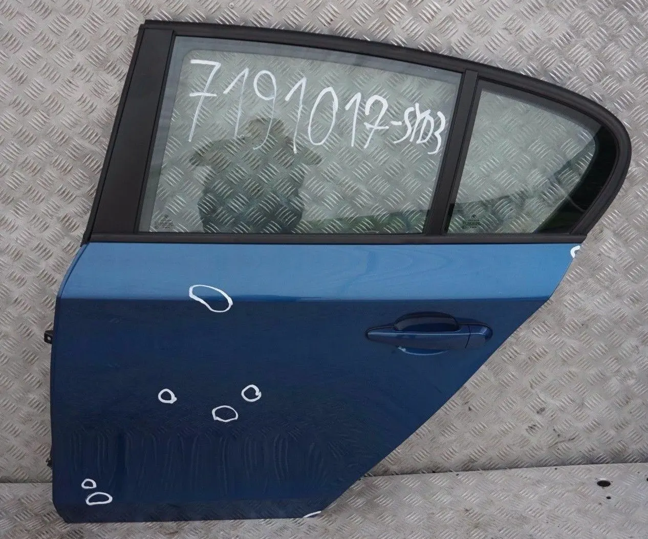 BMW E87 LCI Cote Conducteur Porte Arriere Gauche Sydney Bleu A19