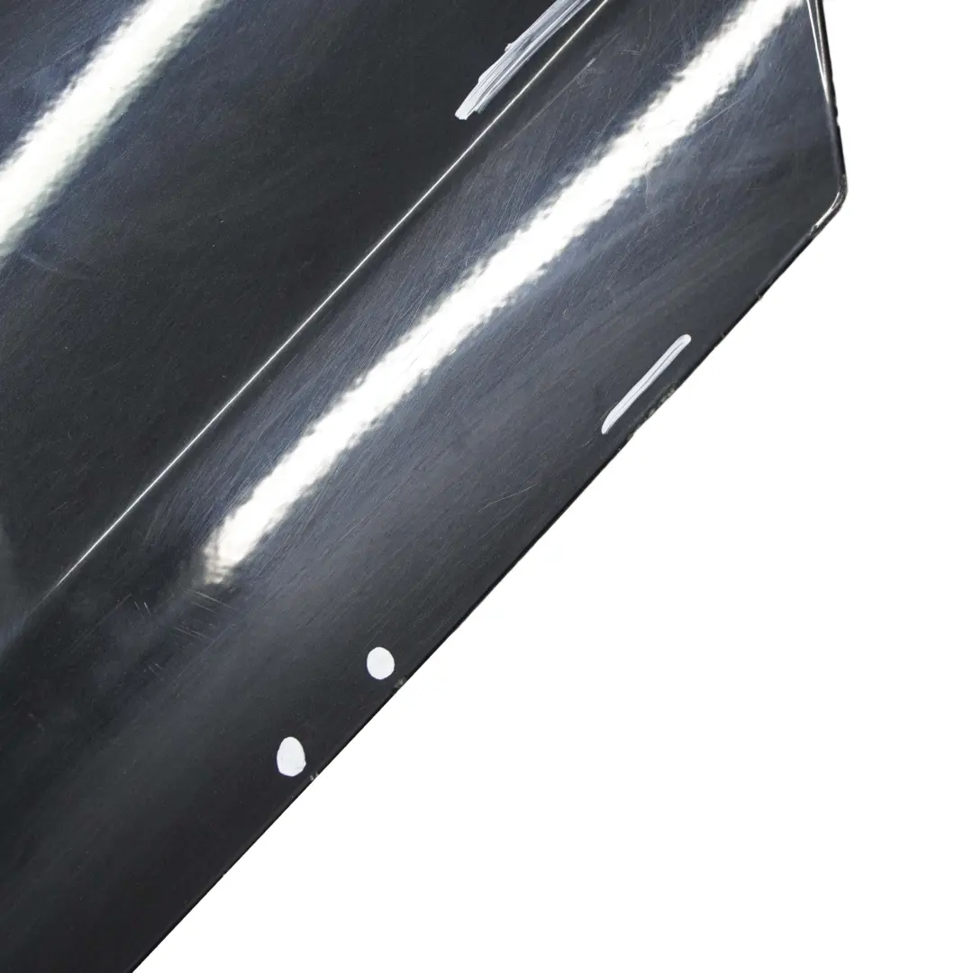 Porta posteriore sinistra Black Sapphire Metallic - 475 per BMW E87 con numero di parte 7191017 BMW E87 Porta posteriore sinistra Black Sapphire Metallic - 475 - SKU 7191017-BS12 - Numero di parte 7191017