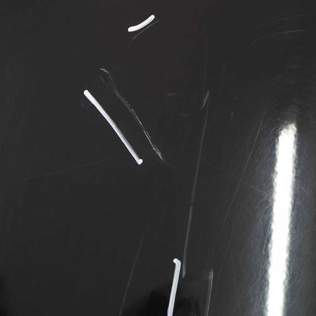 Porta Posteriore Sinistra Black Sapphire Metallic - 475 per BMW E87 con numero di parte 7191017 BMW E87 Porta Posteriore Sinistra Black Sapphire Metallic - 475 - SKU 7191017-BS - Numero di parte 7191017