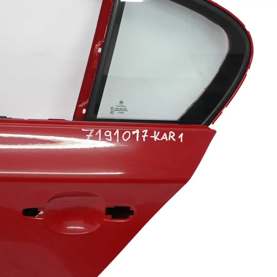 Puerta Trasera Izquierda Karmesinrot Red Rot - A61 para BMW E87 con número de pieza 7191017 BMW E87 Puerta Trasera Izquierda Karmesinrot Red Rot - A61 - SKU 7191017-KAR1 - Número de pieza 7191017