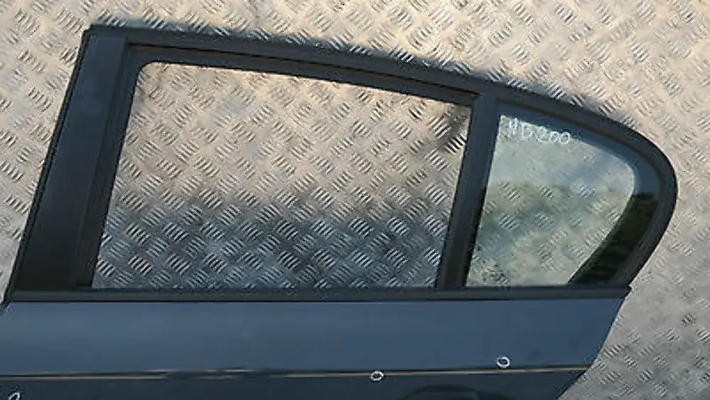 BMW 1 er E87 E87 LCI Fahrerseite Tür hinten links Nautikblau Blau A21 - SKU 7191017-NB - Teilenummer 41527191017