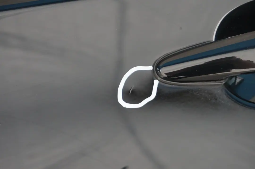 Porta posteriore sinistra Schwarz 2 Nero - 668 per BMW E87 con numero di parte 7191017 BMW E87 Porta posteriore sinistra Schwarz 2 Nero - 668 - SKU 7191017-SCH12 - Numero di parte 7191017