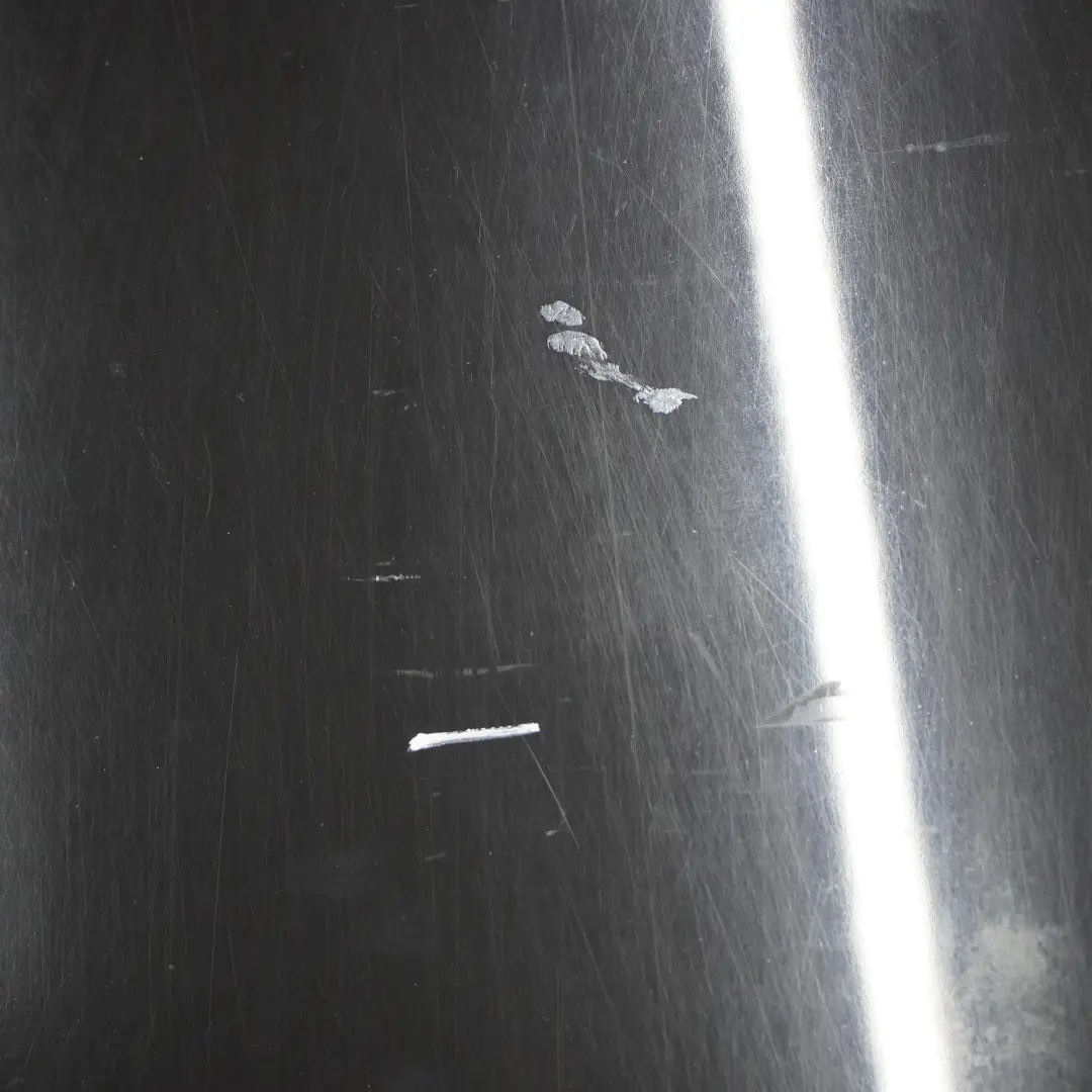 Tür Hinten Links Abdeckung Schwarz 2 - 668 für BMW E87 mit Teilenummer 7191017 BMW E87 Tür Hinten Links Abdeckung Schwarz 2 - 668 - SKU 7191017-SCH - Teilenummer 7191017