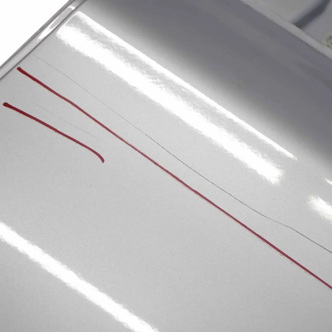 Porta posteriore sinistra Titansilber Silber Silver Metallic - 354 per BMW E87 con numero di parte 7191017 BMW E87 Porta posteriore sinistra Titansilber Silber Silver Metallic - 354 - SKU 7191017-TS1 - Numero di parte 7191017