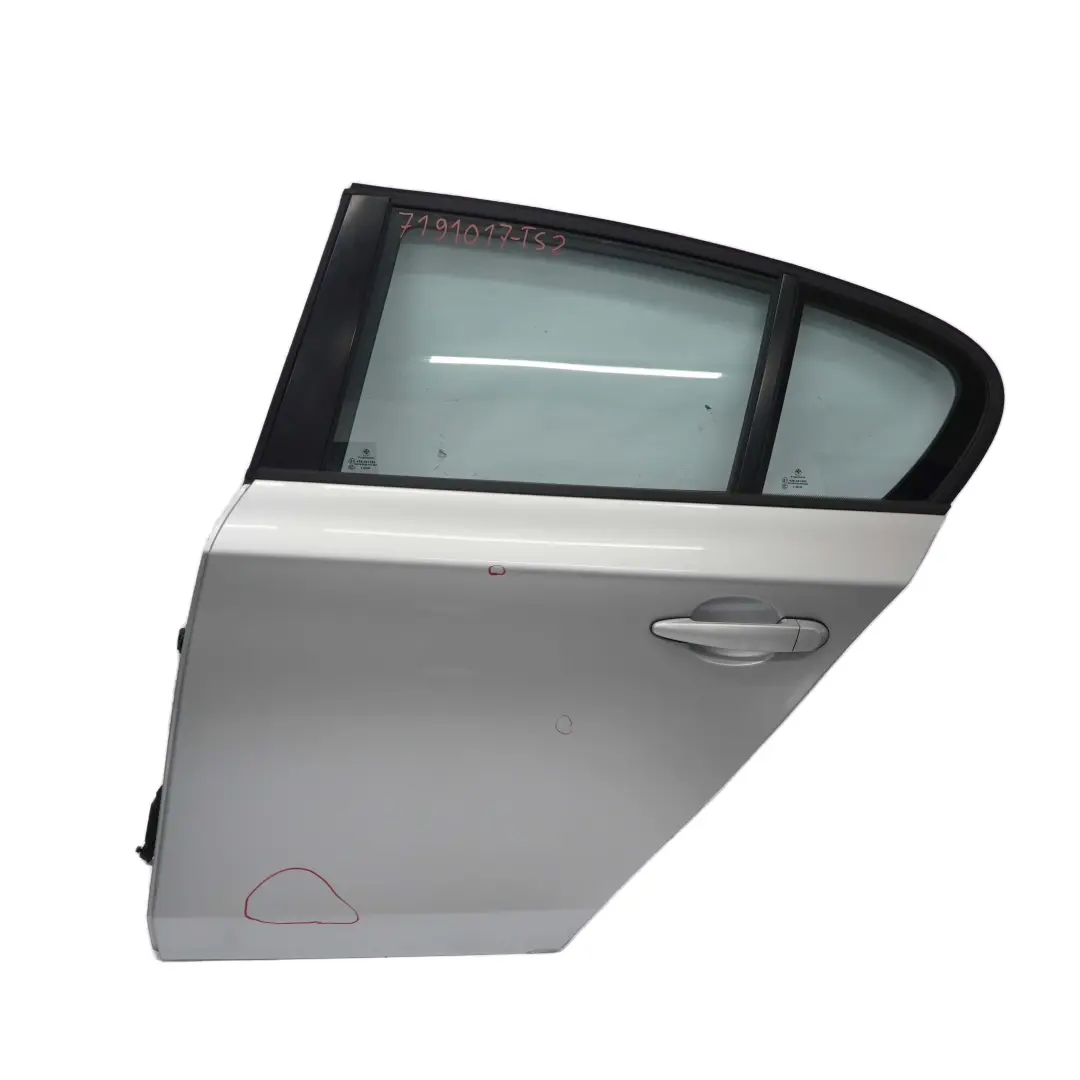 BMW E87 E87N Puerta trasera izquierda Titansilber Silber Silver Metallic - 354 - SKU 7191017-TS2 - Número de pieza 7191017