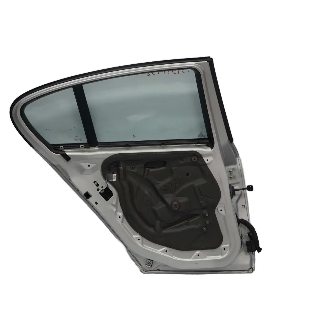 Porta posteriore sinistra Titansilber Argento Metallico - 354 per BMW E87 con numero di parte 7191017 BMW E87 Porta posteriore sinistra Titansilber Argento Metallico - 354 - SKU 7191017-TS2 - Numero di parte 7191017