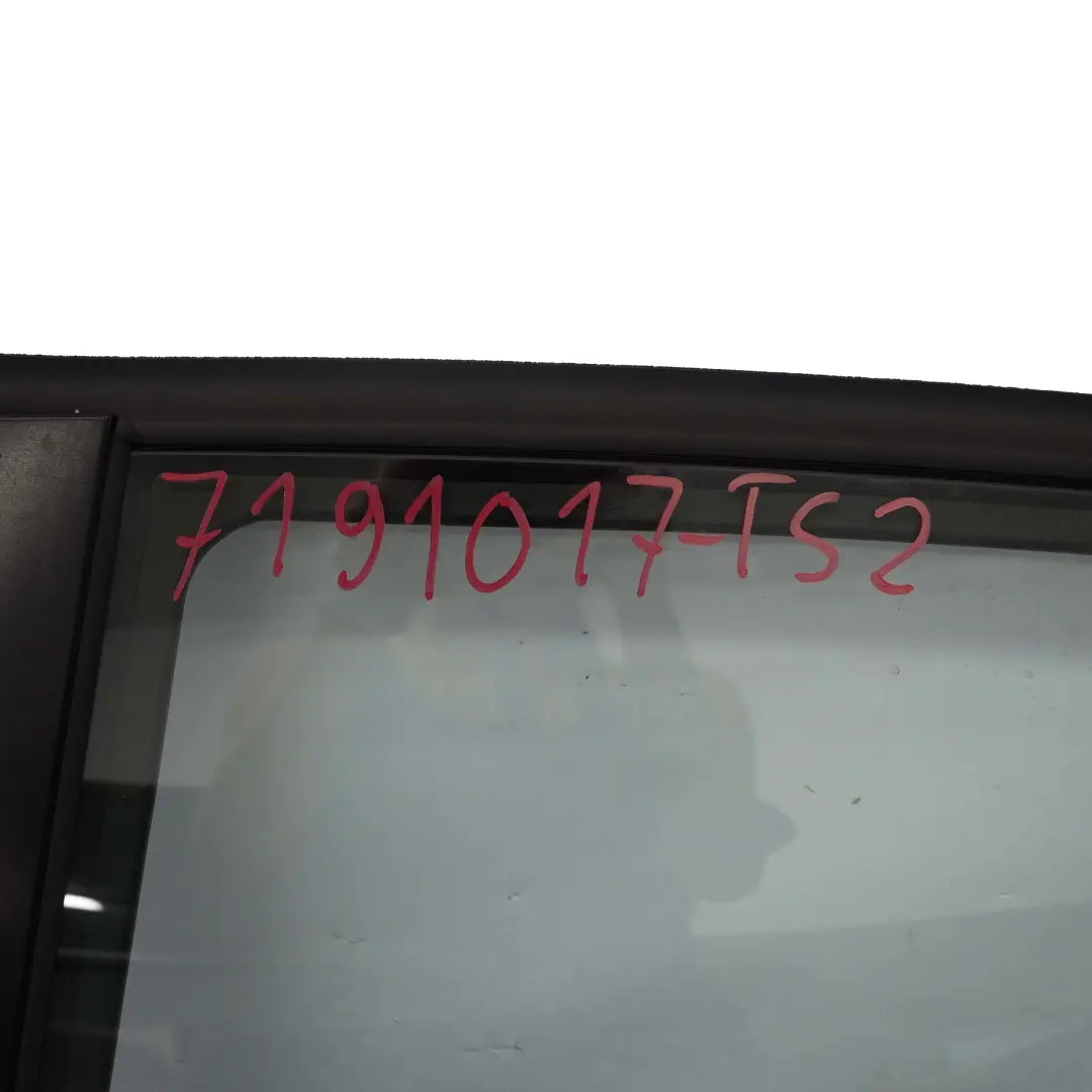 Drzwi Lewe Tylne Tył Titansilber 354 do BMW E87 o numerze 7191017 BMW E87 Drzwi Lewe Tylne Tył Titansilber 354 - SKU 7191017-TS2 - Numer Części 7191017