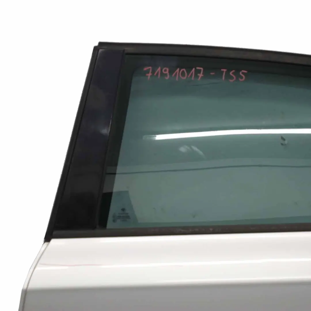 Puerta Trasera Izquierda Titansilber Silber Silver Metallic - 354 para BMW E87 con número de pieza 7191017 BMW E87 Puerta Trasera Izquierda Titansilber Silber Silver Metallic - 354 - SKU 7191017-TS5 - Número de pieza 7191017
