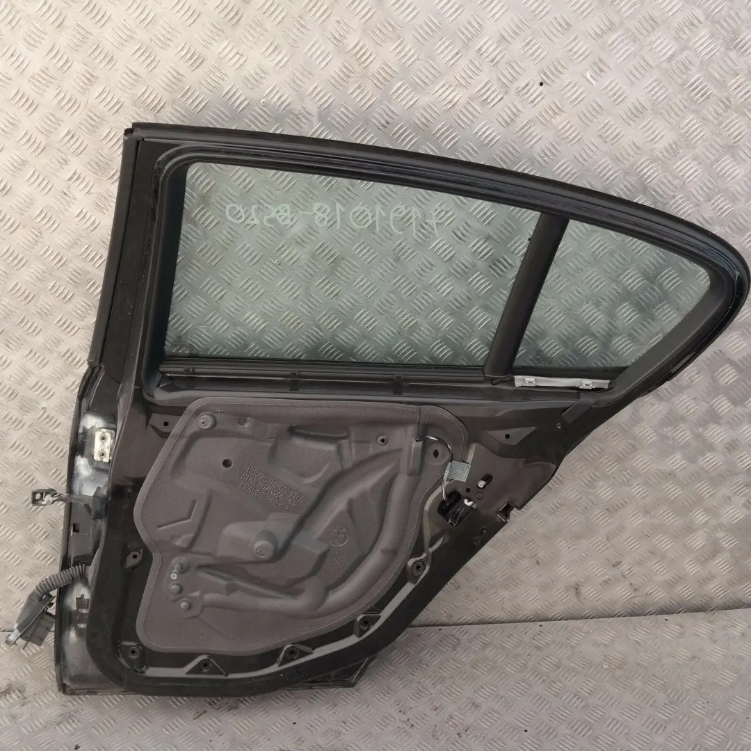 Beifahrer Tür hinten rechts Black Sapphire Metallic 475 für BMW 1 er E87 E87N LCI mit Teilenummer 7191018 BMW 1 er E87 E87N LCI Beifahrer Tür hinten rechts Black Sapphire Metallic 475 - SKU 7191018-BS20 - Teilenummer 7191018