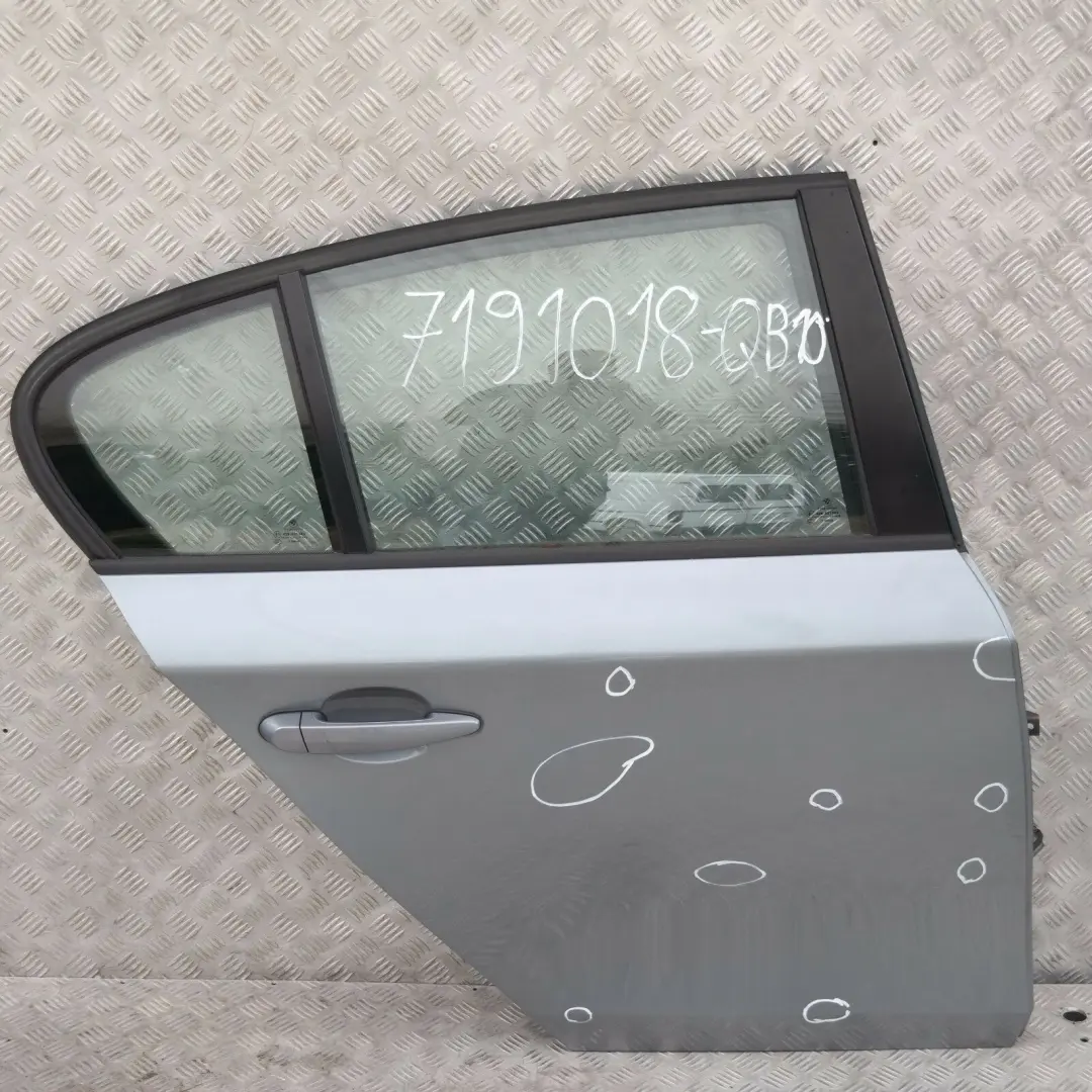 Door rear right O/S Quarzblau Blau Blue Metallic A18 to BMW 1 SERIES 10 E87 E87N with Part number 7191018 BMW 1 SERIES 10 E87 E87N Door rear right O/S Quarzblau Blau Blue Metallic A18 - SKU 7191018-QB10 - Part number 7191018
