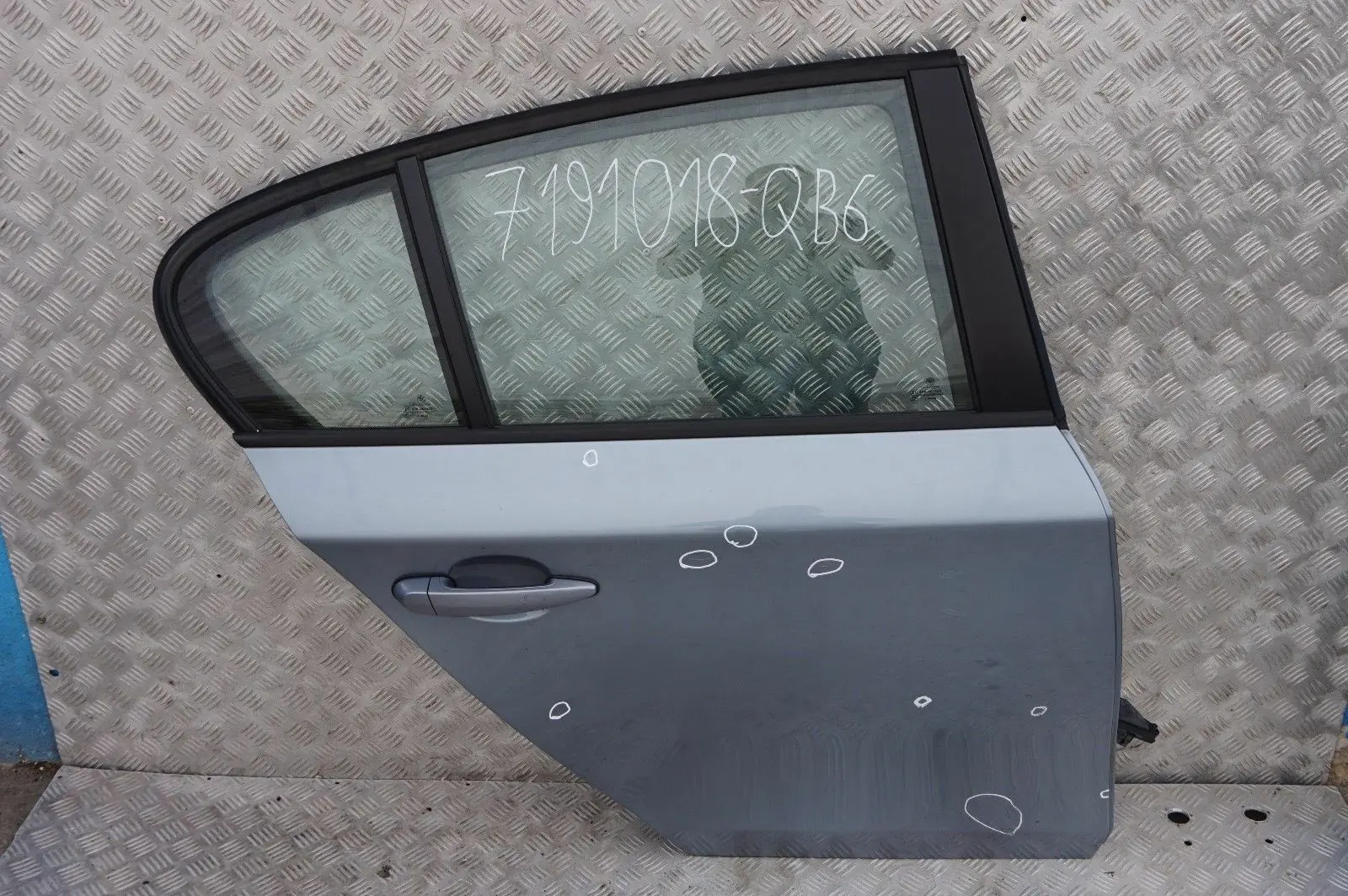 BMW 1 er E87 LCI Beifahrer Tür hinten rechts Quarzblau Blau Metallic