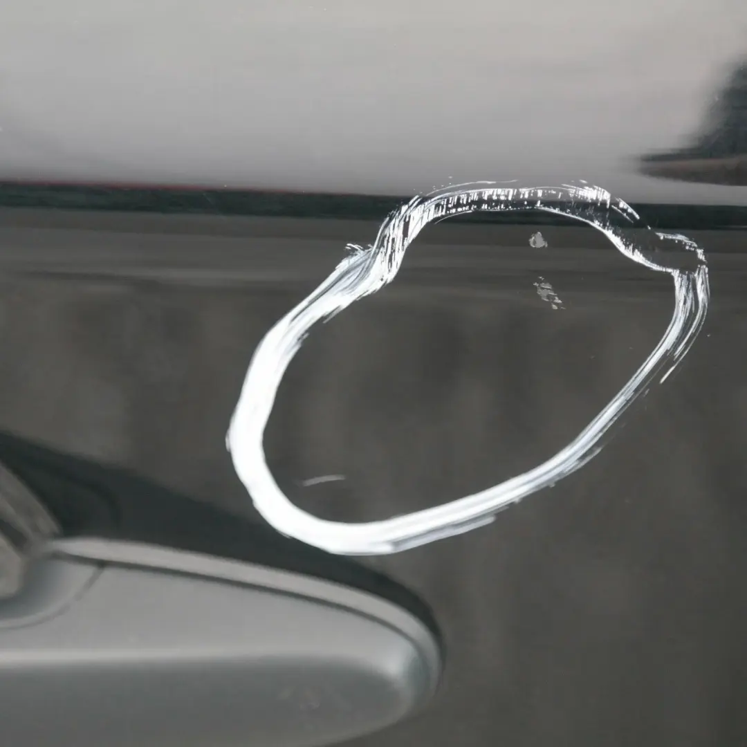 Passeggero Portiera Posteriore Destra Nero 2 per BMW E87 LCI con numero di parte 7191018 BMW E87 LCI Passeggero Portiera Posteriore Destra Nero 2 - SKU 7191018-SCH18 - Numero di parte 7191018