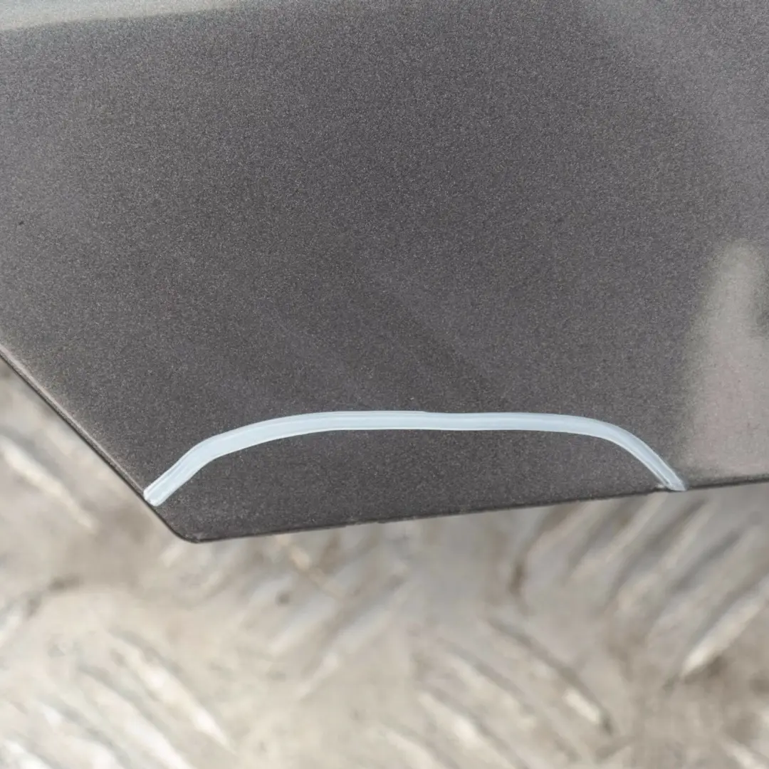 Puerta trasera derecha Sparkling Graphite Metallic - A22 para BMW E87 E87N con número de pieza 7191018 BMW E87 E87N Puerta trasera derecha Sparkling Graphite Metallic - A22 - SKU 7191018-SG1 - Número de pieza 7191018