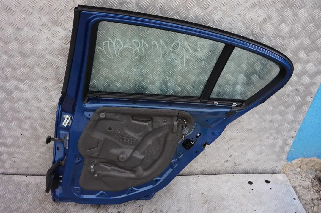 BMW 1 er E87 LCI Beifahrer Tür hinten rechts Sydneyblau Blau A19 - SKU 7191018-SYD1 - Teilenummer 7191018