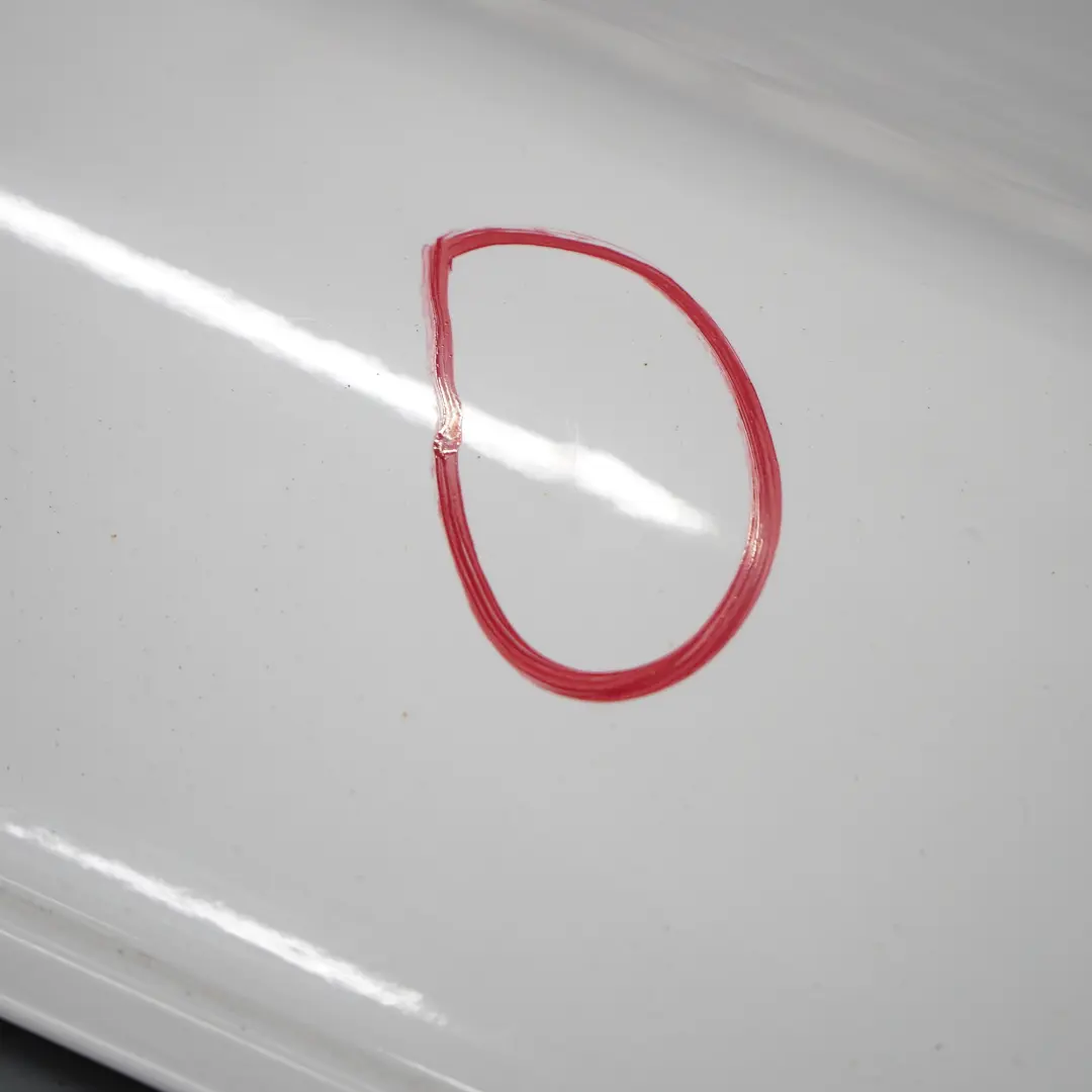 Porta posteriore destra Alpinweiss Alpine White 3 - 300 per BMW Serie 1 E87 con numero di parte 7191017 BMW Serie 1 E87 Porta posteriore destra Alpinweiss Alpine White 3 - 300 - SKU 7191018-AW - Numero di parte 7191017