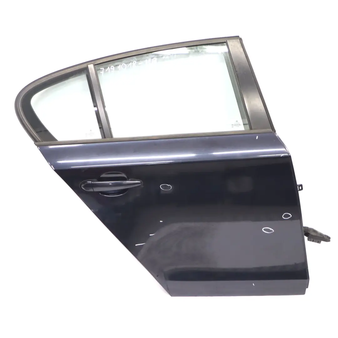 Porta posteriore destra Monacoblau Monaco Blue Metallic - A35 per BMW E87 con numero di parte 7191018 BMW E87 Porta posteriore destra Monacoblau Monaco Blue Metallic - A35 - SKU 7191018-MB - Numero di parte 7191018