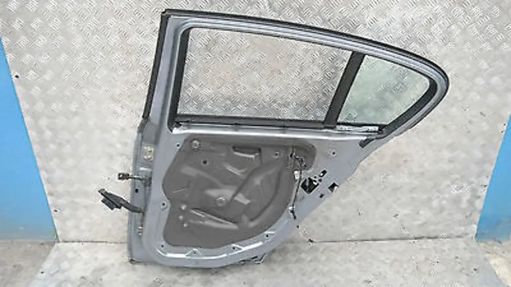 Beifahrer Tür hinten rechts Quarzblau Blau Metallic für BMW 1 er E87 LCI mit Teilenummer 41527191018 BMW 1 er E87 LCI Beifahrer Tür hinten rechts Quarzblau Blau Metallic - SKU 7191018-QB3 - Teilenummer 41527191018