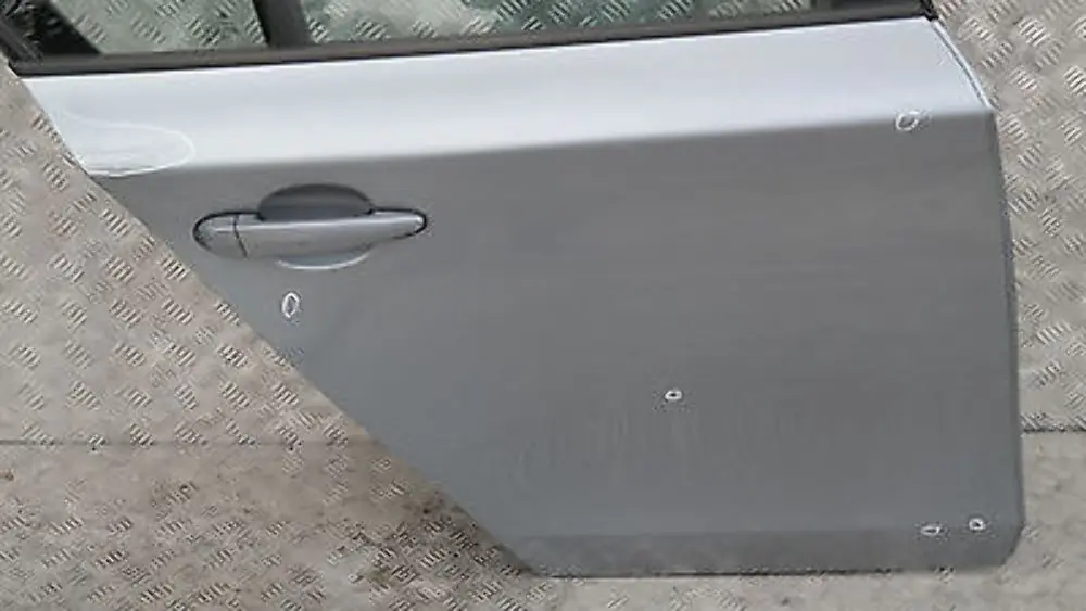 BMW 1 SERIES 4 E87 E87N Door rear right O/S Quarzblau Blau Blue Metallic A18 - SKU 7191018-QB4 - Part number 41527191018