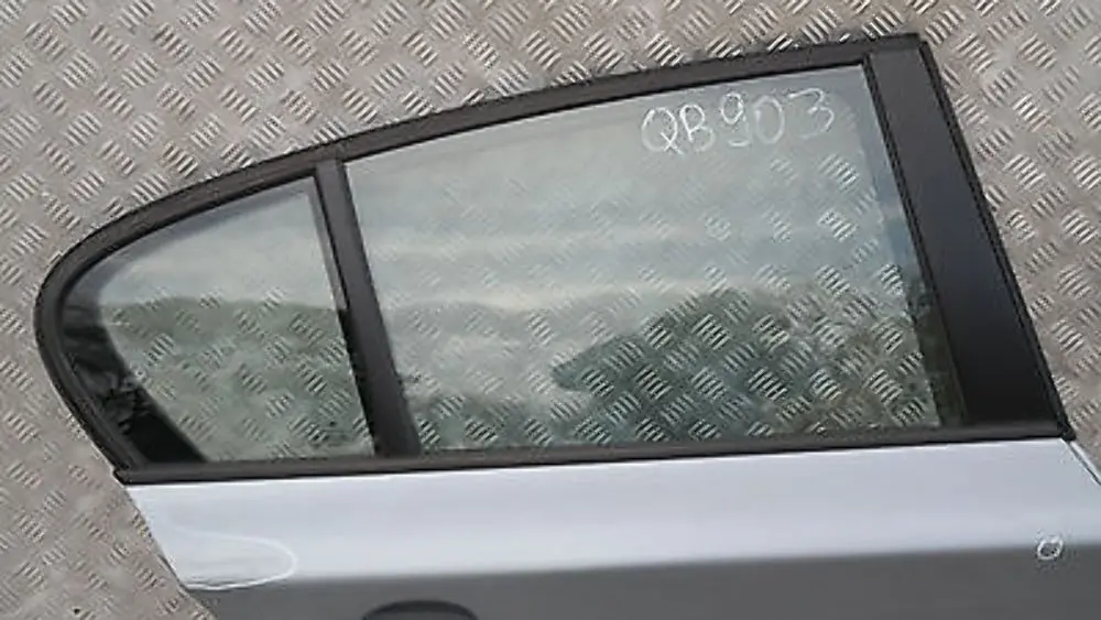 BMW 1 E87 drzwi prawe tylne tył Quarzblau A18 - SKU 7191018-QB4 - Numer Części 41527191018