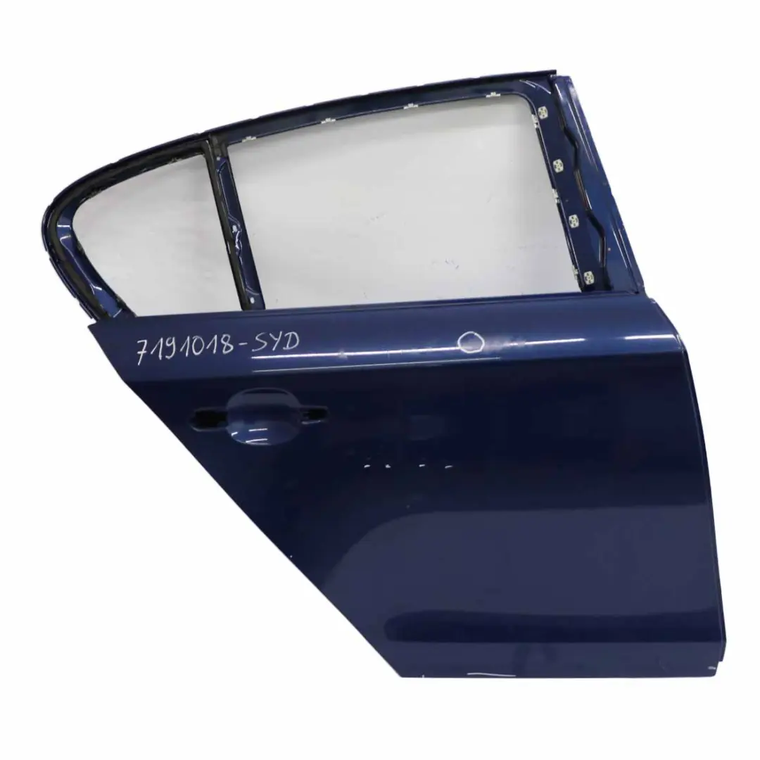 Porta posteriore destra Sydneyblau Sydney Blue Metallic - A19 per BMW E87 con numero di parte 7191018 BMW E87 Porta posteriore destra Sydneyblau Sydney Blue Metallic - A19 - SKU 7191018-SYD - Numero di parte 7191018