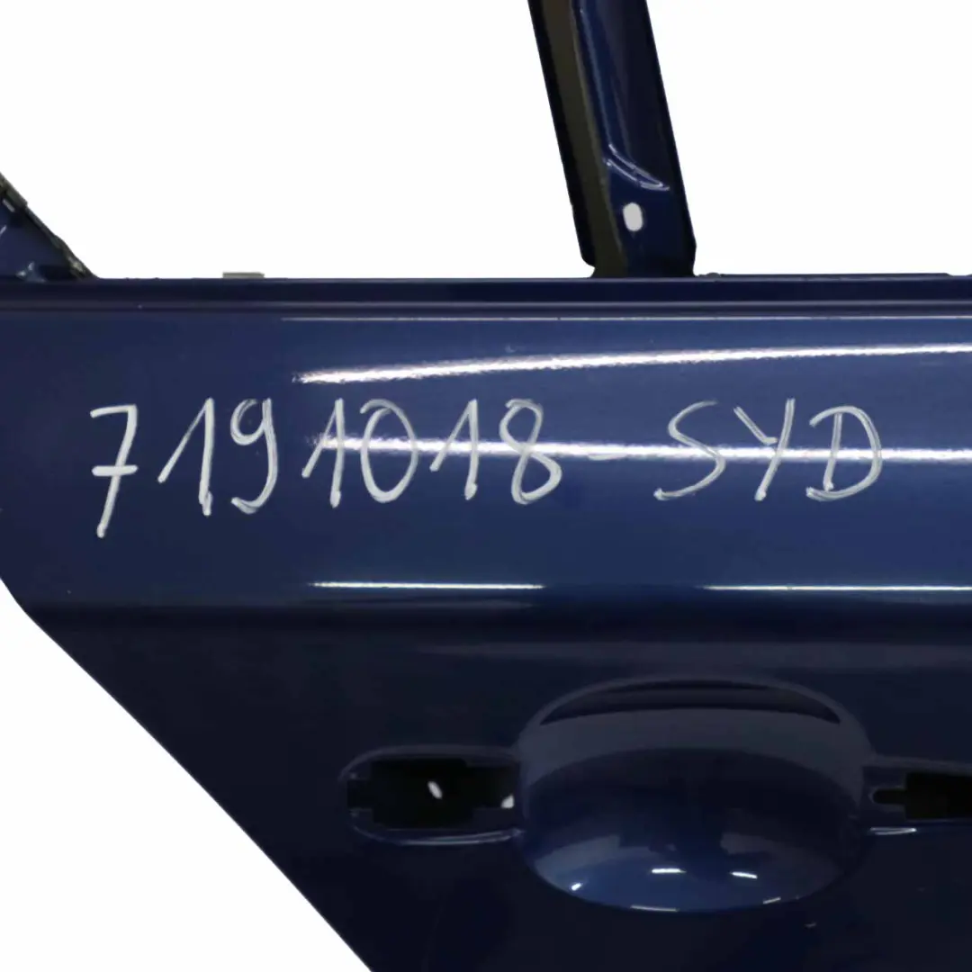 Porta posteriore destra Sydneyblau Sydney Blue Metallic - A19 per BMW E87 con numero di parte 7191018 BMW E87 Porta posteriore destra Sydneyblau Sydney Blue Metallic - A19 - SKU 7191018-SYD - Numero di parte 7191018