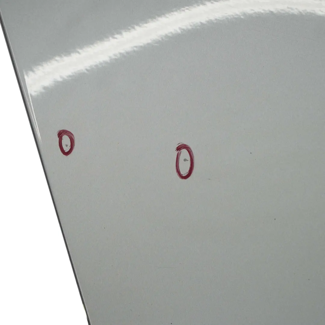 Porta Posteriore Destra Titansilber Titan Silver Metallic - 354 per BMW E87 con numero di parte 7191018 BMW E87 Porta Posteriore Destra Titansilber Titan Silver Metallic - 354 - SKU 7191018-TS1 - Numero di parte 7191018