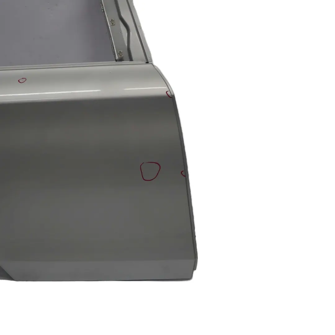 Porta Posteriore Destra Titansilber Titan Silver Metallic - 354 per BMW E87 con numero di parte 7191018 BMW E87 Porta Posteriore Destra Titansilber Titan Silver Metallic - 354 - SKU 7191018-TS1 - Numero di parte 7191018