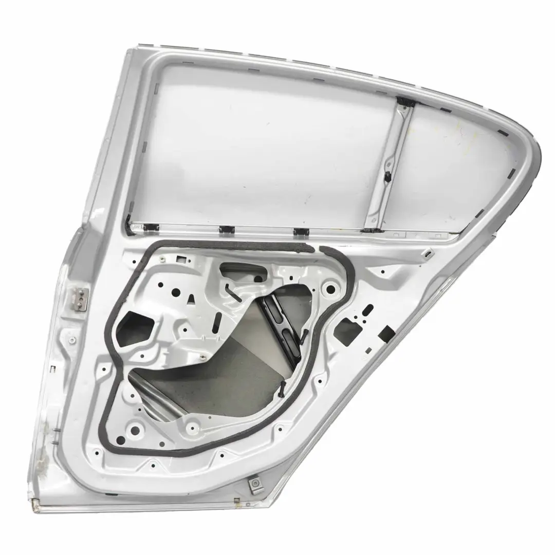 Beifahrer Tür hinten rechts Titansilber Silber Metallic für BMW 1 er E87 LCI mit Teilenummer 7191018 BMW 1 er E87 LCI Beifahrer Tür hinten rechts Titansilber Silber Metallic - SKU 7191018-TS - Teilenummer 7191018