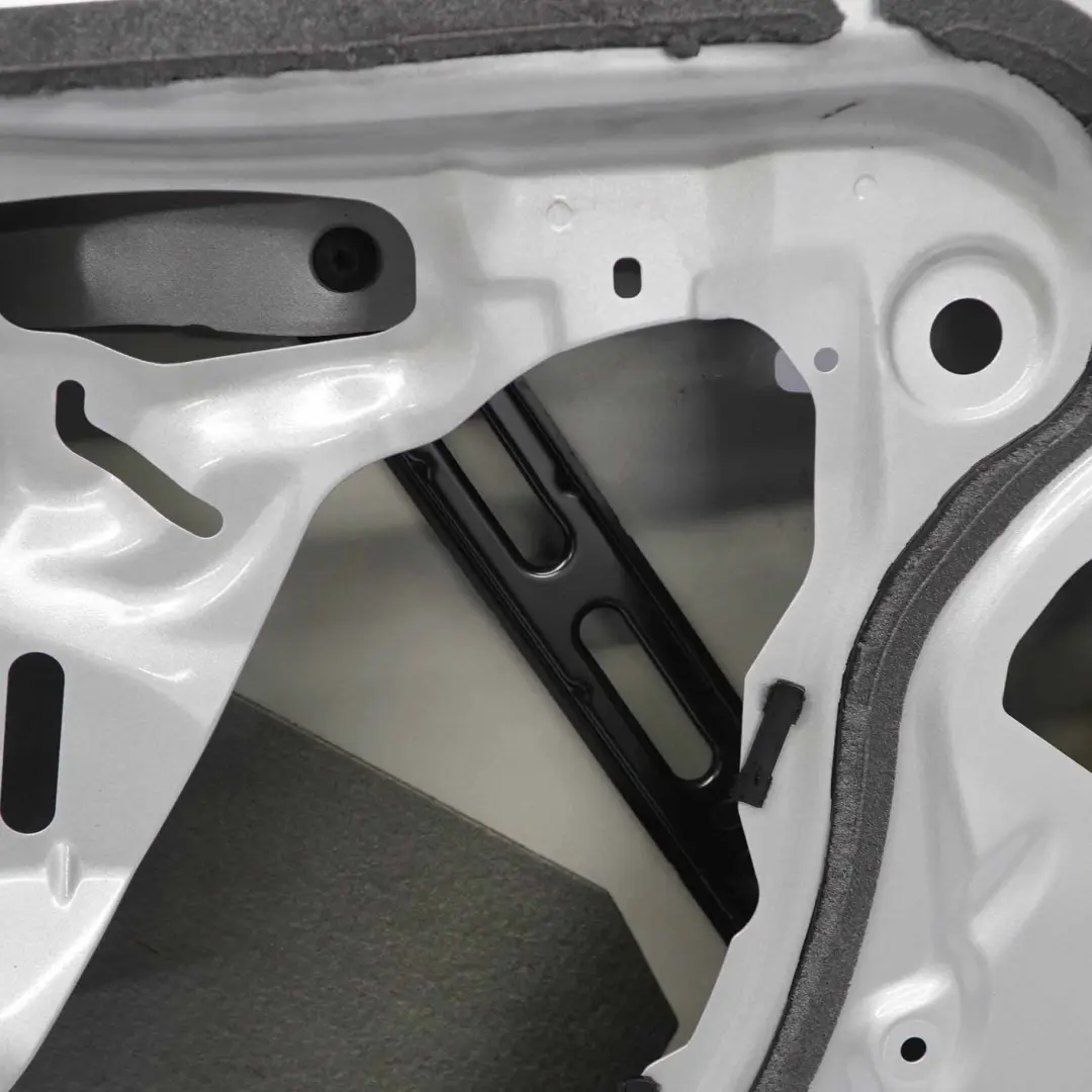 Drzwi Prawe Tylny Titansilber - 354 do BMW E87 o numerze 7191018 BMW E87 Drzwi Prawe Tylny Titansilber - 354 - SKU 7191018-TS - Numer Części 7191018