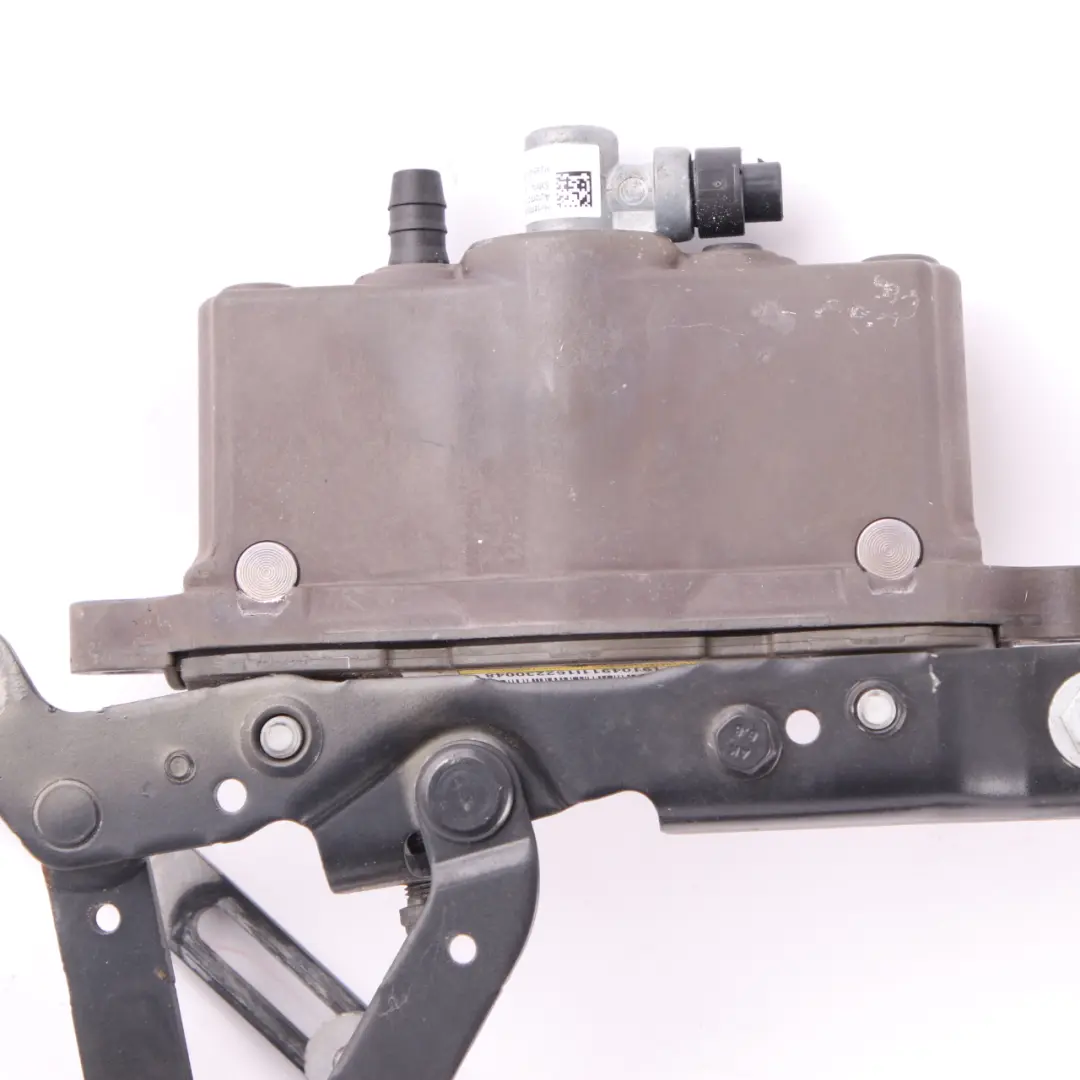 Motorhaubenscharnier Links Betätiger Sophistograu Grau - A90 für BMW F10 F11 mit Teilenummer 7191049 BMW F10 F11 Motorhaubenscharnier Links Betätiger Sophistograu Grau - A90 - SKU 7191049-SOP - Teilenummer 7191049