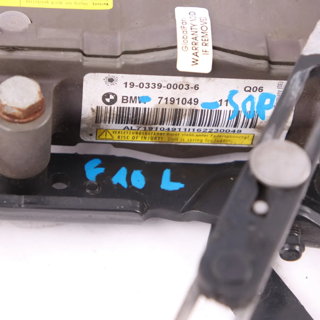 Hood Hinge BMW F10 F11 Engine Bonnet Left N/S Actuator Sophistograu Grey - A90 to with Part number 7191049 Hood Hinge BMW F10 F11 Engine Bonnet Left N/S Actuator Sophistograu Grey - A90 - SKU 7191049-SOP - Part number 7191049