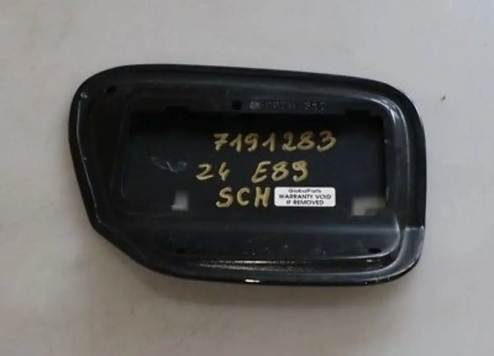 BMW Z4 Reihe E89 Einfüllklappe Schwarz 2 Black 5117 - SKU 7191283-SCH - Teilenummer 7191283