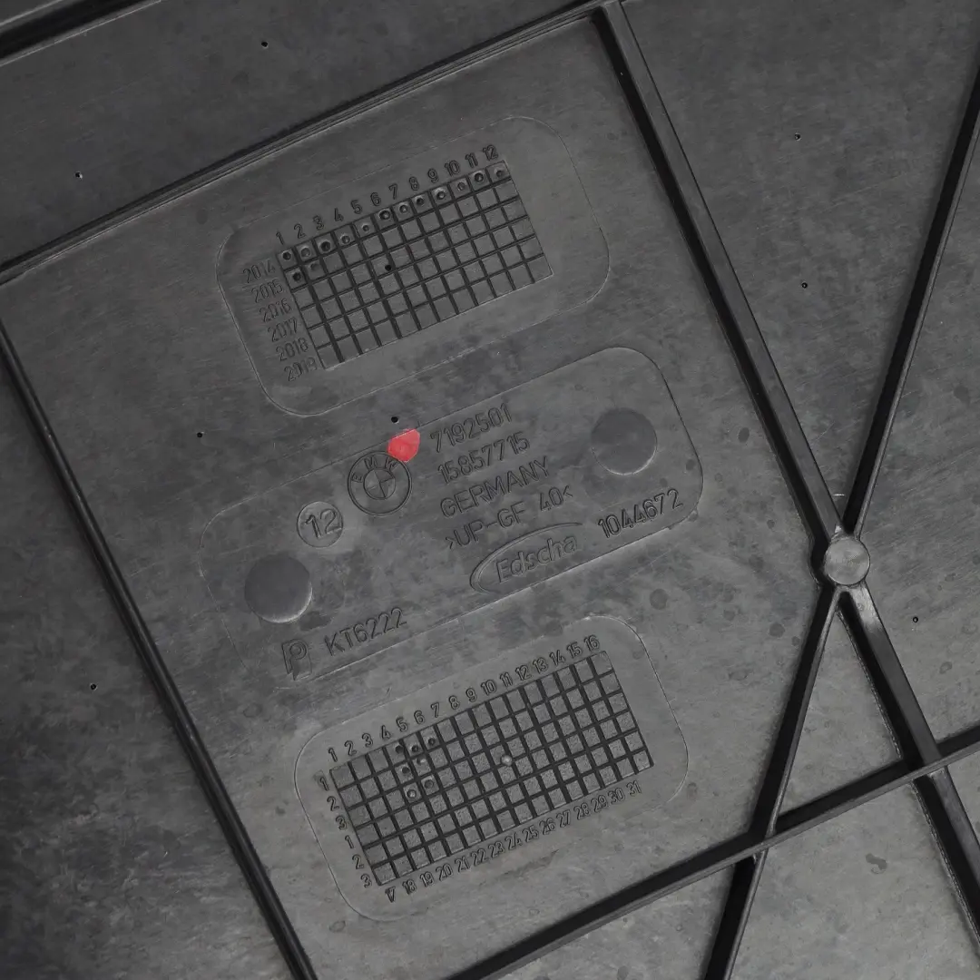 Decapotable Couvercle compartiment capote arriere pliante pour BMW Z4 E89 Cabriolet à propos du numéro de pièce 7192501 BMW Z4 E89 Cabriolet Decapotable Couvercle compartiment capote arriere pliante - SKU 7192501 - Numéro de pièce 7192501