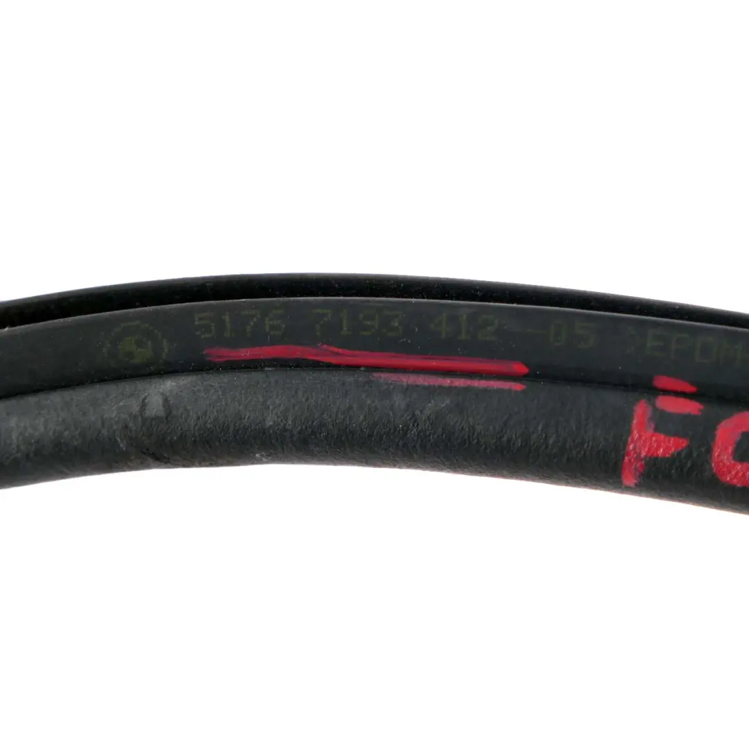 Hood Bonnet Side Sealing Seal Gasket to BMW 5 Series F07 GT Engine with Part number 7193412 BMW 5 Series F07 GT Engine Hood Bonnet Side Sealing Seal Gasket - SKU 7193412 - Part number 7193412