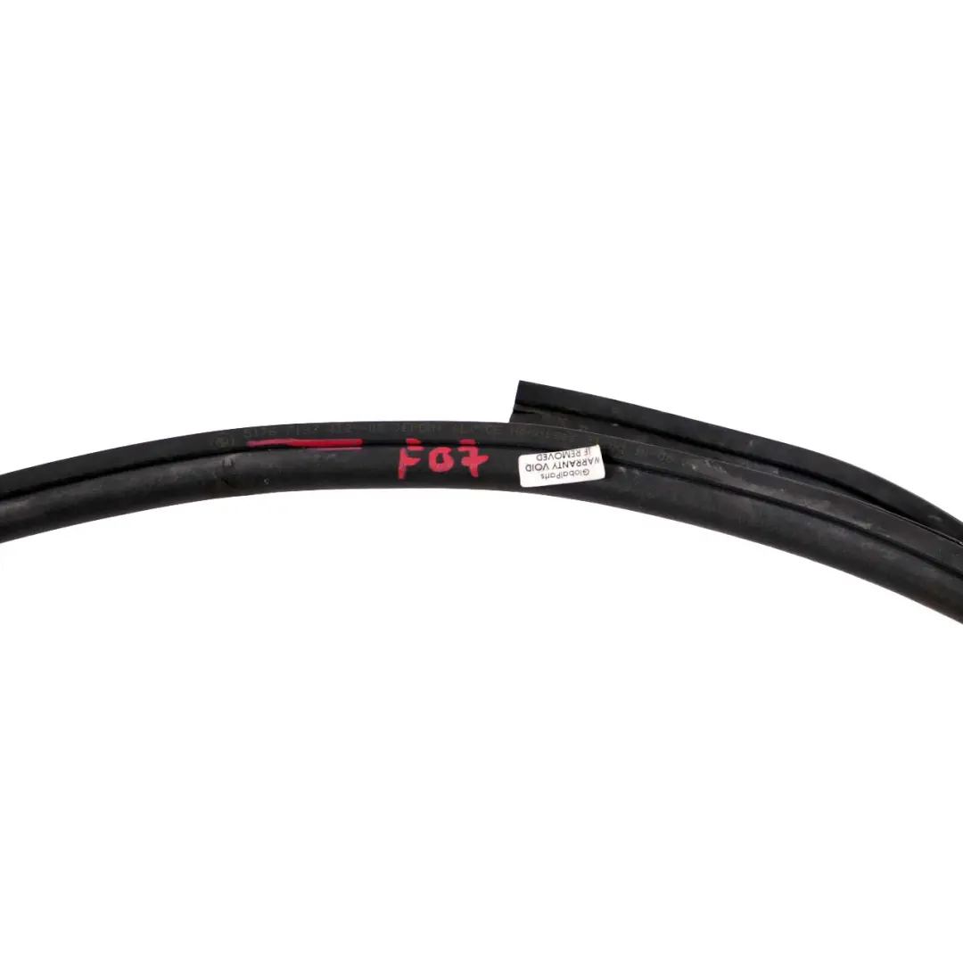 Hood Bonnet Side Sealing Seal Gasket to BMW 5 Series F07 GT Engine with Part number 7193412 BMW 5 Series F07 GT Engine Hood Bonnet Side Sealing Seal Gasket - SKU 7193412 - Part number 7193412