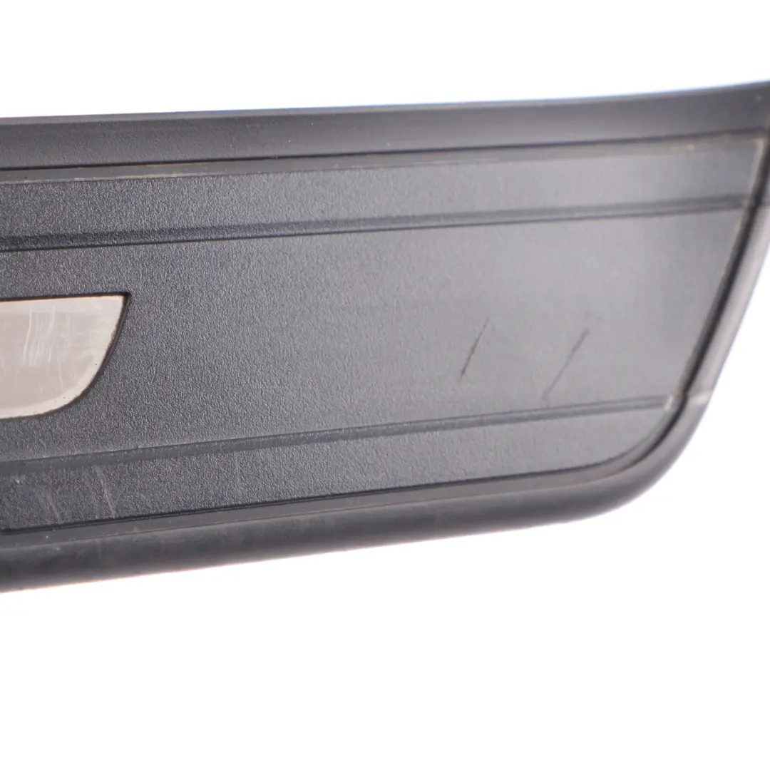 Tapa Entrada Delantero Izquierdo Embellecedor iluminado Panel 7193469 para BMW F07 GT con número de pieza 7193473 BMW F07 GT Tapa Entrada Delantero Izquierdo Embellecedor iluminado Panel 7193469 - SKU 7193469-1 - Número de pieza 7193473