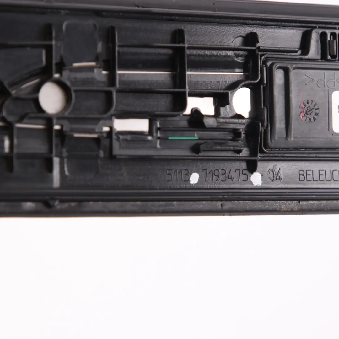  Cache Porte Entrée BMW F07 Bande de panneau de garniture arrière gauche - SKU 7193475 - Numéro de pièce 7193475