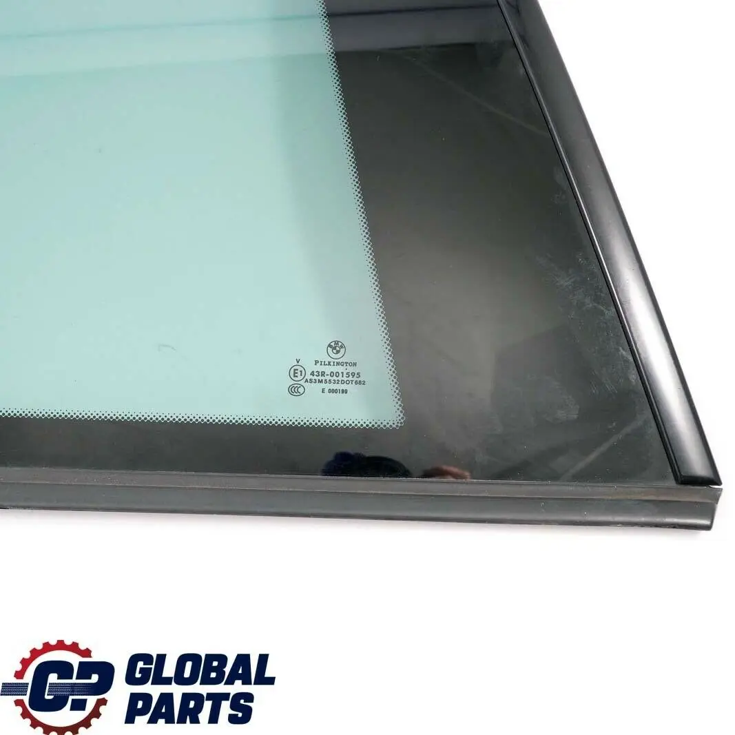 Trasero Derecho Tintado Lateral AS3 Glanzschwarz Alto Brillo para BMW E81 con número de pieza 7194194 BMW E81 Trasero Derecho Tintado Lateral AS3 Glanzschwarz Alto Brillo - SKU 7194194 - Número de pieza 7194194